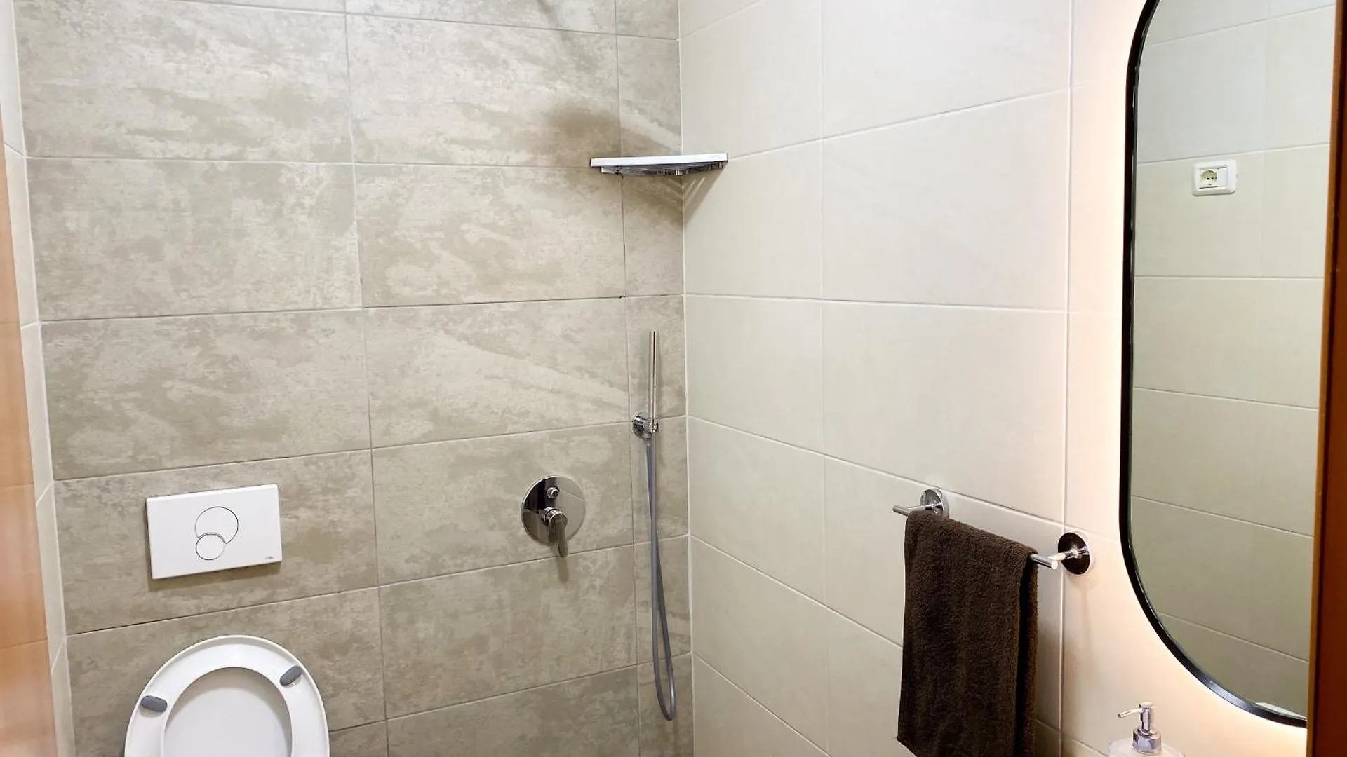 Modern Apartment At New Bazaar, Central Tirana Albania
