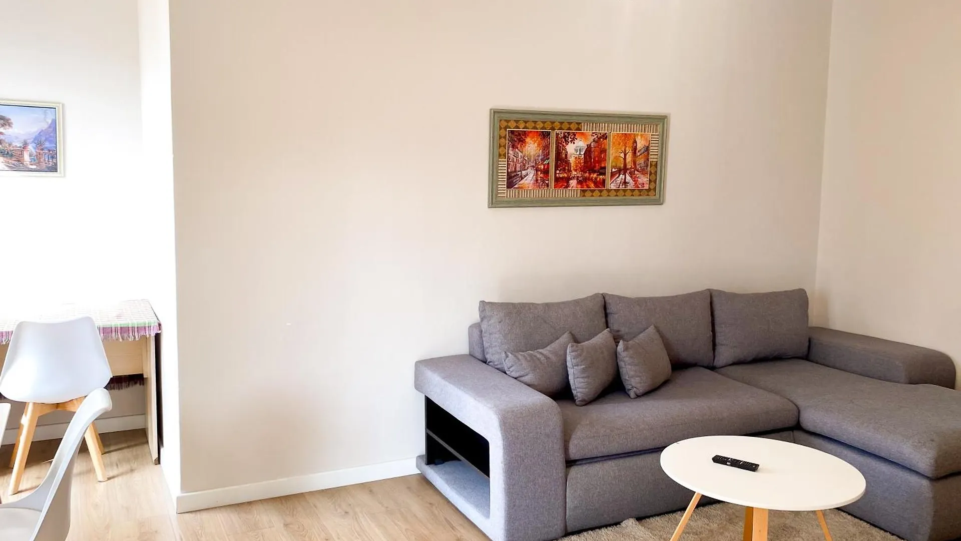 Modern Apartment At New Bazaar, Central Tirana